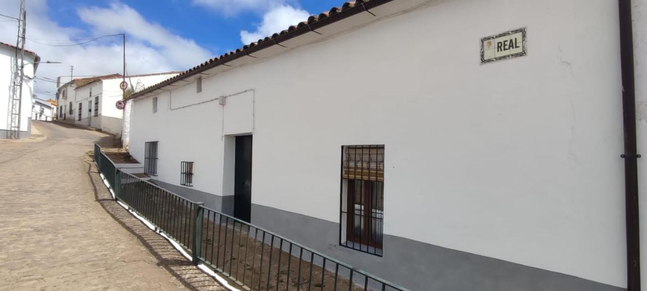 La Era De San Blas Fuentes De Leon Exterior photo